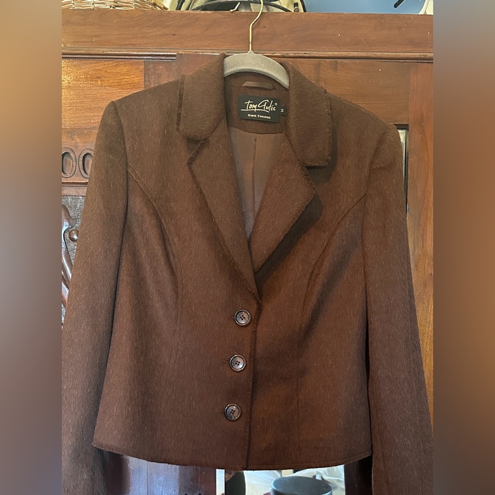 Gorgeous 100% Baby Alpaca Brown Blazer by Tony Autie - Picture 2 of 5